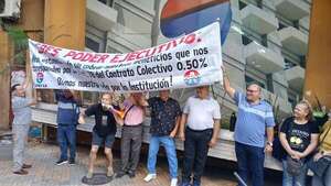 Jubilados de Copaco vuelven a exigir pago de beneficio establecido en contrato - Economía - ABC Color