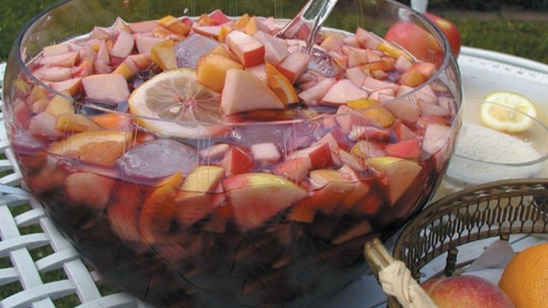 Pediatra pide a padres no servir el tradicional clericó a niños - trece