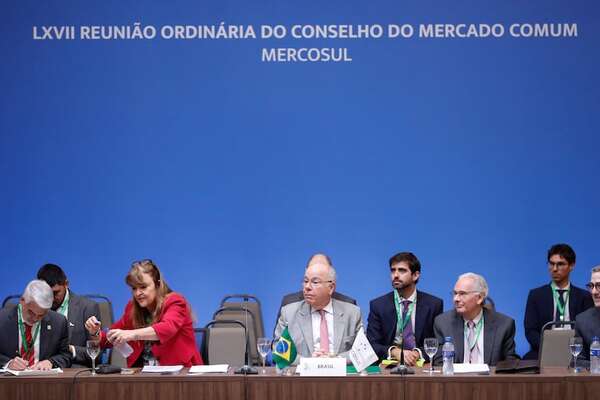 Cancilleres del Mercosur debaten si dan el “portazo” al postergado acuerdo con la UE - Mundo - ABC Color
