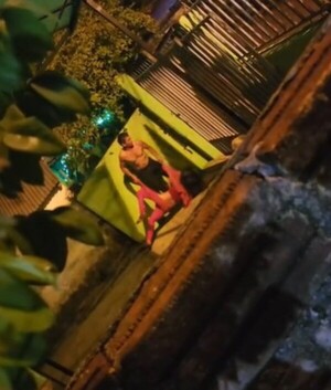 Popular / (Video) ¡Sacó a su “amorchi” como una basura cállepe!