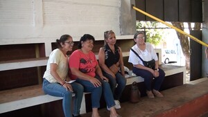 Familias reasentadas destacan el respaldo de la EBY en Navidad