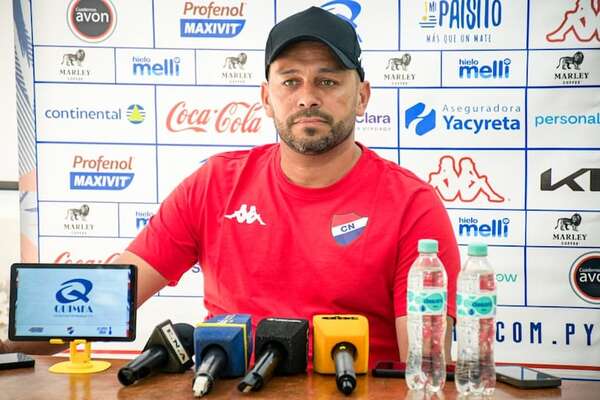 Felipe “Gato” Giménez, con manos a la obra al frente del plantel de Nacional - Nacional - ABC Color