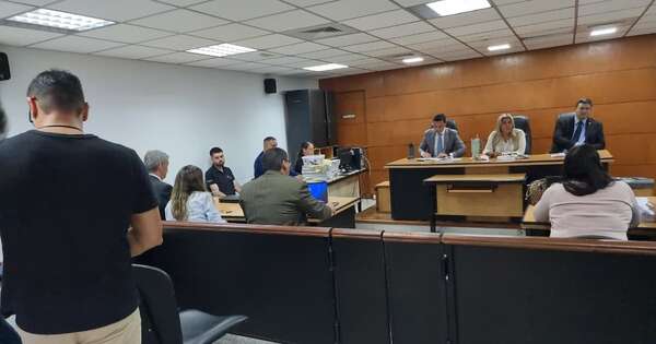 La Nación / Condenan a empresarios por caso de estafa a exfutbolistas en venta de departamentos