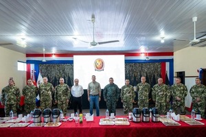 Presidente destaca inversiones en las Fuerzas Armadas - ADN Digital