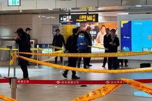 Tres muertos y una decena de heridos en ataques en el metro de Taipéi  - Mundo - ABC Color