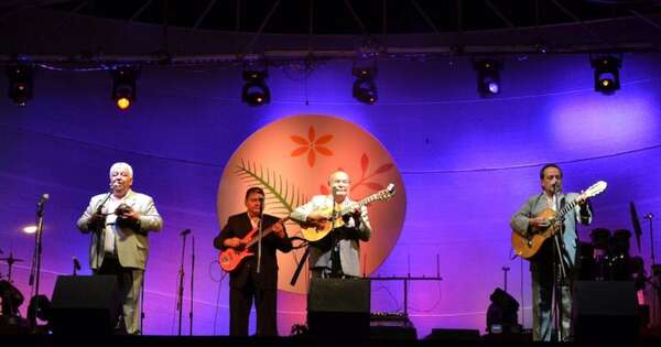 La Nación / Rigoberto Arévalo, un maestro del requinto