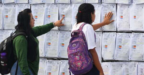 La Nación / El recuento en Honduras avanza entre desconfianza