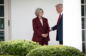 Susie Wiles, mano derecha de Trump, revela cómo es trabajar en la Casa Blanca