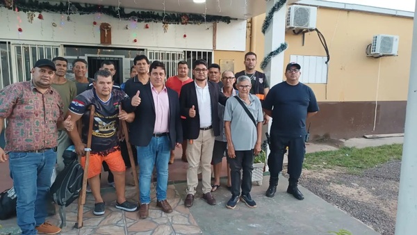 Prisión domiciliaria para 12 de los 28 campesinos detenidos por intento de invasión - ADN Digital