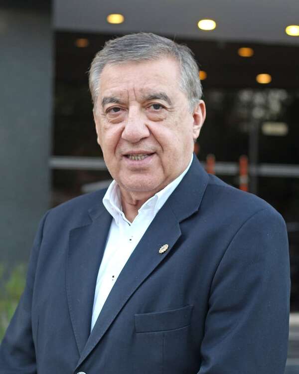 AUDIO: “Estamos cerrando el año con una deuda de 600.000.000 de dólares”, afirman desde Cifarma - Enfoque económico - ABC Color