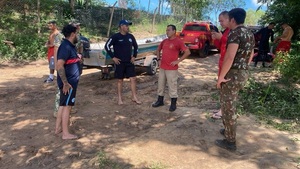 Localizan vehículo sumergido en el río Apa y continúan la búsqueda de persona desaparecida - Concepción al Día