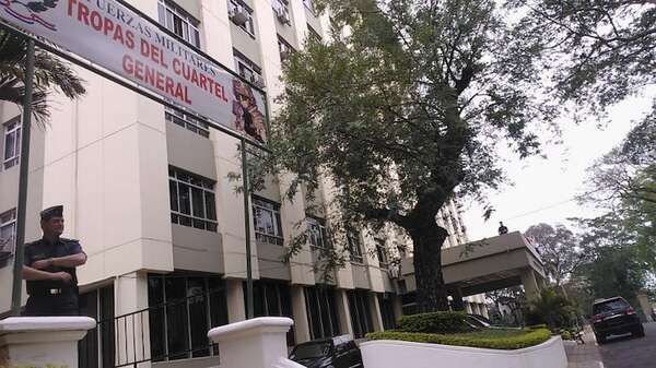 FF.AA.: Remesas  irán a retiro por falta de ascensos en la Armada  - Política - ABC Color