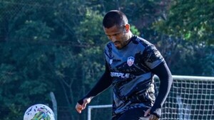 Víctor Ayala quiere seguir jugando en Intermedia