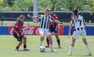 Empresario critica con dureza el fútbol femenino: "Nadie ve"