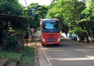 Video: improvisación en la habilitación del Puente de la Integración comienza a generar los primeros problemas  - ABC en el Este - ABC Color