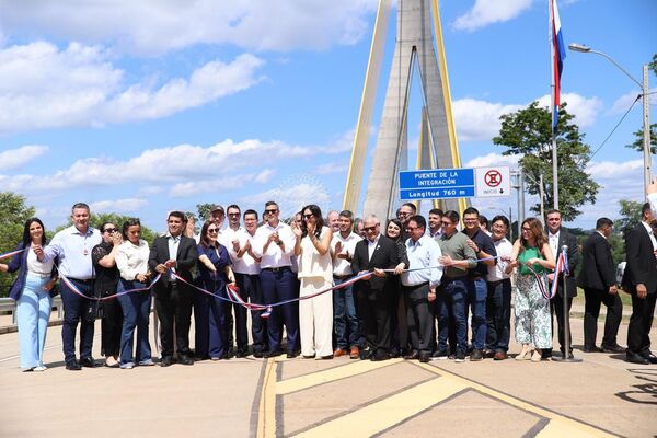 Presidente Peña habilita oficialmente el Puente de la Integración, construido con recursos de Itaipú | DIARIO PRIMERA PLANA