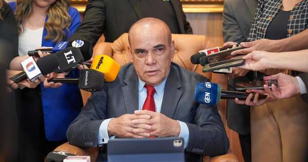 La Nación / Núñez valoró reformas y cuestionó incrementos