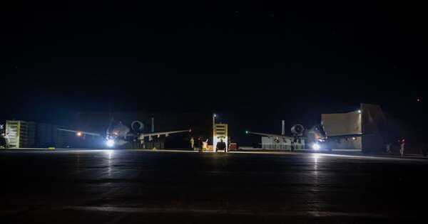 La Nación / Unos cinco yihadistas mueren en bombardeos