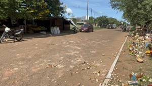 Automovilista causó destrozos en un puesto de alfareros sobre la avenida Eligio Ayala - Concepción al Día