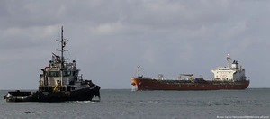 Caracas rechaza «robo y secuestro» de nuevo buque petrolero