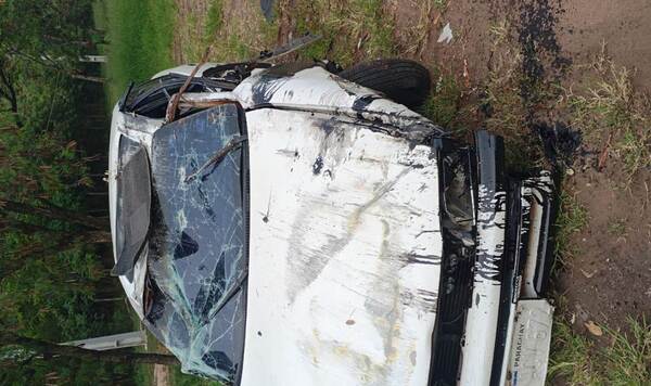 Ebrio al volante volcó en la autopista •