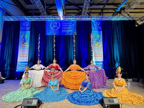 Paraguay presentó su folclore en el Bazar de Caridad de la ONU en Viena - Cultura - ABC Color