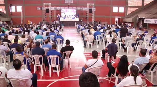 El PLRA elimina la paridad de género y pasa a regirse por el Código Electoral