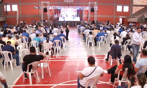 PLRA elimina paridad de género y reduce al 20% cupo femenino en listas tras convención en Coronel Oviedo - OviedoPress