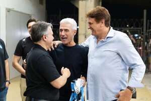 Luis Castro, extécnico de CR7 en Arabia Saudita, asume el mando del Gremio - Fútbol Internacional - ABC Color