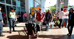 La Nación / Estación de Buses de Asunción registra movimiento masivo de viajeros por Navidad