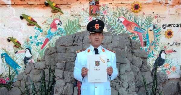 La Nación / Miembro de la Policía que fue héroe en Ycuá Bolaños pasó a retiro