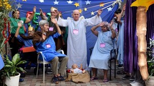 Adultos mayores apelan al espíritu navideño y piden de regalo visitas