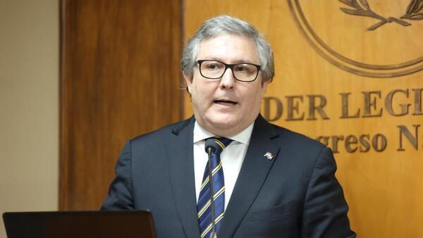 Filizzola califica como “berrinche de primaria” la postura de Paraguay ante Brasil