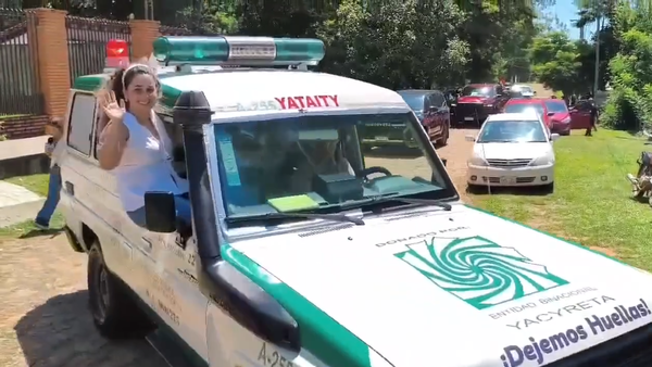 Precandidata a intendenta de Yataity hizo campaña con ambulancia de Salud Pública