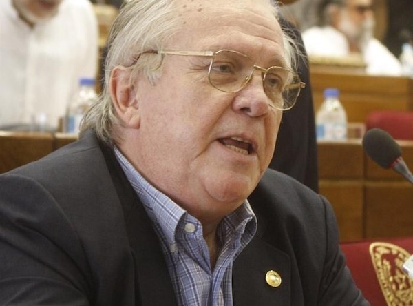 Ferreiro advierte una crisis profunda del sistema democrático - Portal Digital Cáritas Universidad Católica