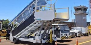 DINAC ENTREGA EQUIPOS PARA AEROPUERTO INTERNACIONAL DE ENCARNACIÓN