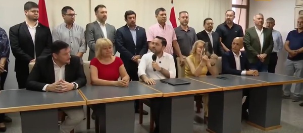 Hoy pagan más de G. 16 mil millones a jubilados municipales - ADN Digital