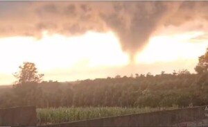 Confirman que tornado tocó suelo paraguayo: «en realidad fueron dos o tres»
