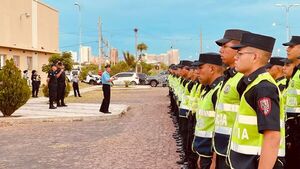 Más de 1.000 nuevos policías son distribuidos para cumplir servicio en Asunción y CDE