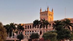 Funcionarios públicos tendrán asueto el miércoles 24 - ADN Digital