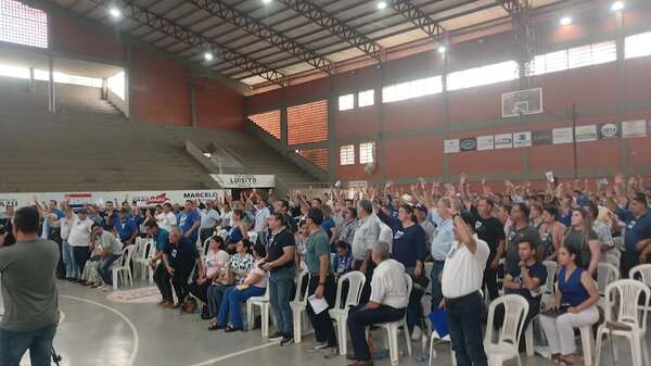 Mujeres liberales indignadas con la disminución del porcentaje de paridad dentro del PLRA - Nacionales - ABC Color