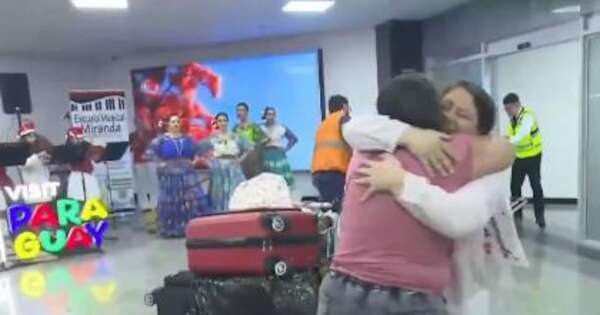 La Nación / Masivo arribo de paraguayos para pasar las fiestas en casa