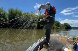 INCAUTAN REDES DE MONOFILAMENTO Y ESPINELES DURANTE CONTROLES DE VEDA PESQUERA EN RÍOS DEL PAÍS