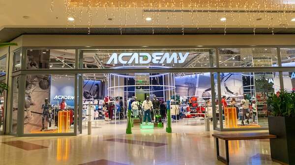 Academy inaugura su primera tienda en Paraguay en el Shopping Mariscal - Empresariales - ABC Color