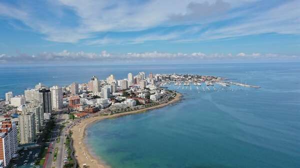 De fiesta en la arena: playas de Punta del Este y alrededores que marcarán tendencia este verano - Viajes - ABC Color