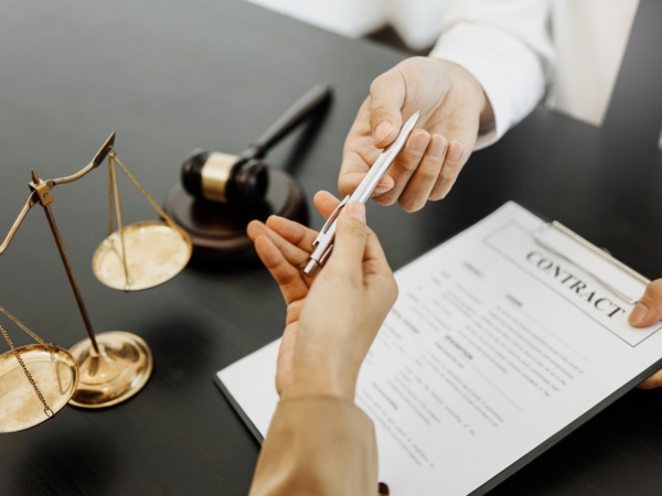 Despidos y contratos en diciembre, claves de derechos laborales - Portal Digital Cáritas Universidad Católica