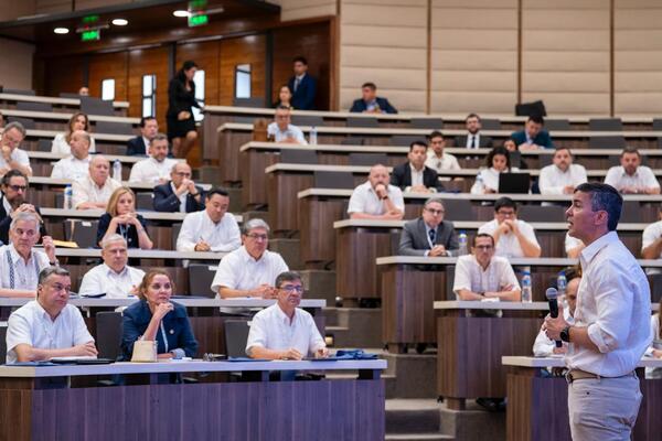 Peña traza las prioridades de la política exterior y ratifica el protagonismo internacional del Paraguay - El Trueno