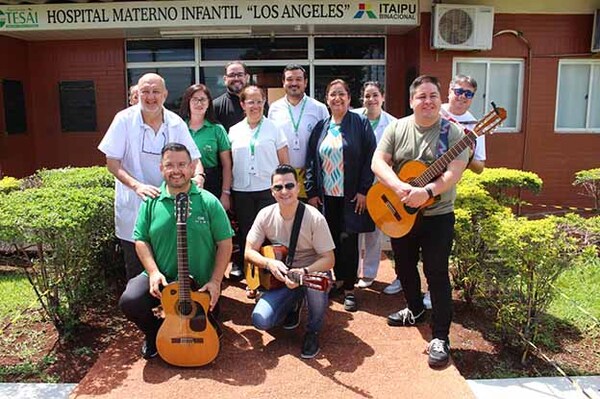 Fundación Tesãi: Serenata Navideña a las madres del Hospital Los Ángeles | DIARIO PRIMERA PLANA