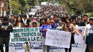 Paz enfrenta primera huelga en Bolivia por el “gasolinazo”