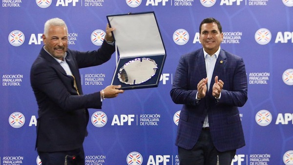 Zapag analiza refuerzos y salidas antes de dejar Cerro